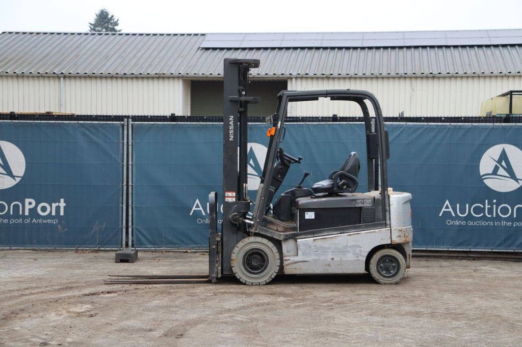 Nissan 1Q2L25Q Elektro-Gabelstapler, 1650 kg, 6,0 m