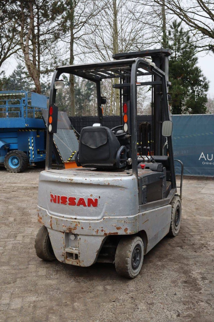 Nissan 1Q2L25Q Elektro-Gabelstapler, 1650 kg, 6,0 m