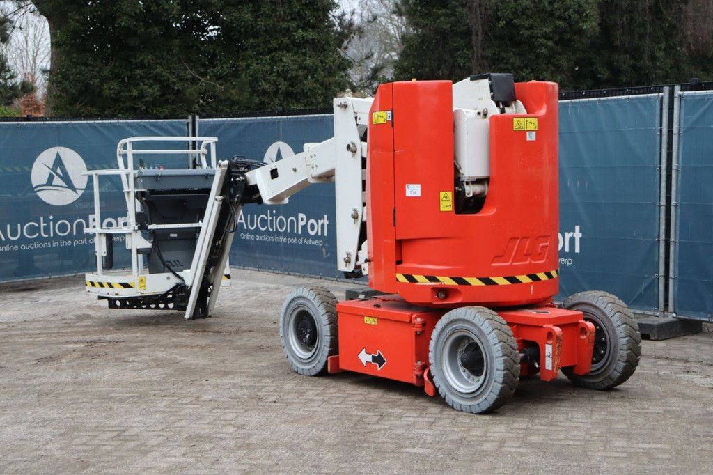 JLG E300AJP Elektrische Gelenkteleskoparbeitsbühne 11 m 2016