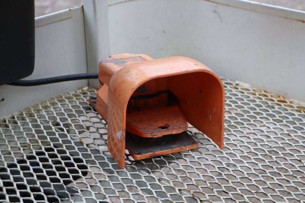 JLG E300AJP Elektrische Gelenkteleskoparbeitsbühne 11 m 2016