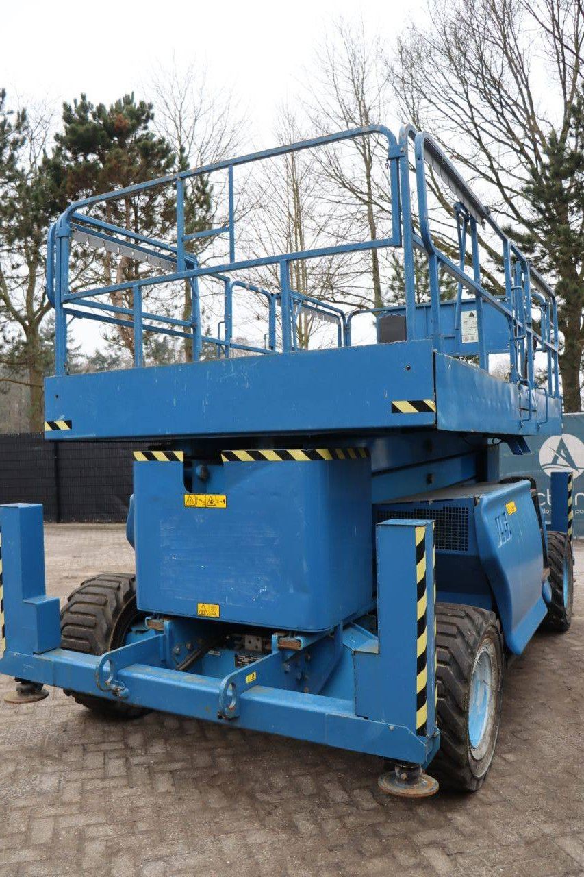 Scherenarbeitsbühne JLG 4394RT Diesel 15,11 m 2008