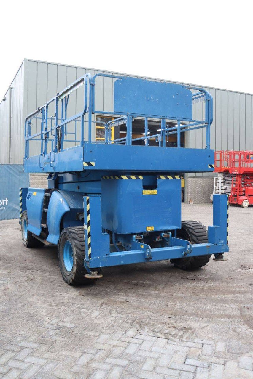 Scherenarbeitsbühne JLG 4394RT Diesel 15,11 m 2008