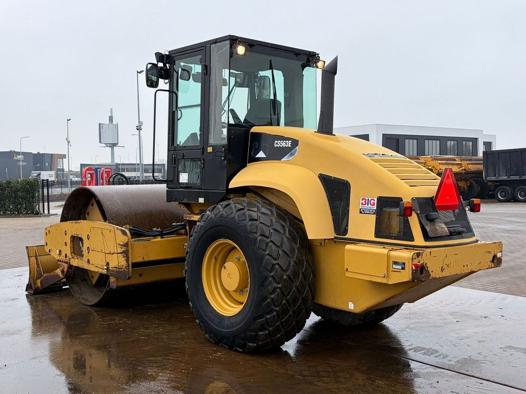 Caterpillar CS563E