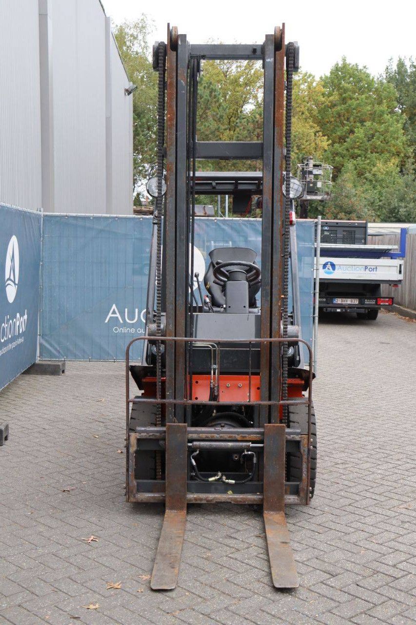 Heftruck Nissan FD02A25Q Diesel 2500kg 4.75m