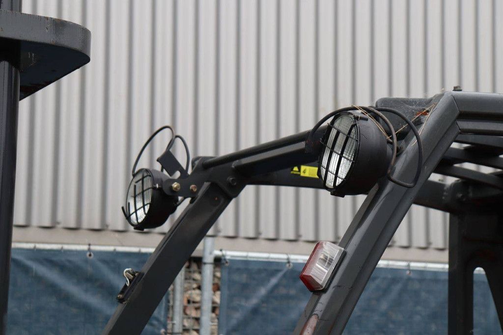 Heftruck Nissan FD02A25Q Diesel 2500kg 4.75m