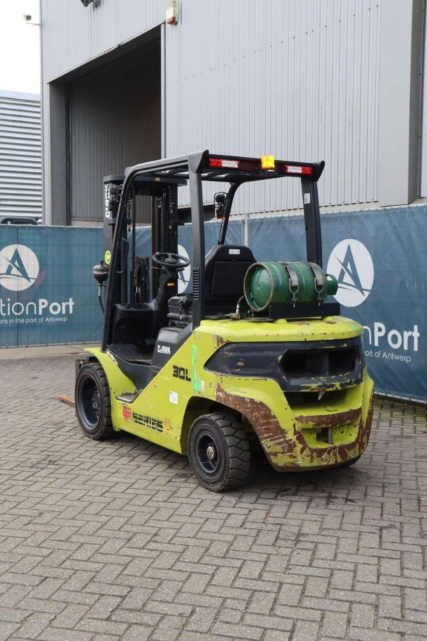 Forklift Clark S30L LPG 3000kg 4.8m 2019