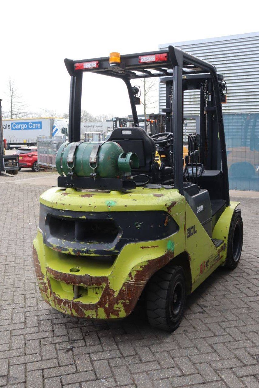 Forklift Clark S30L LPG 3000kg 4.8m 2019