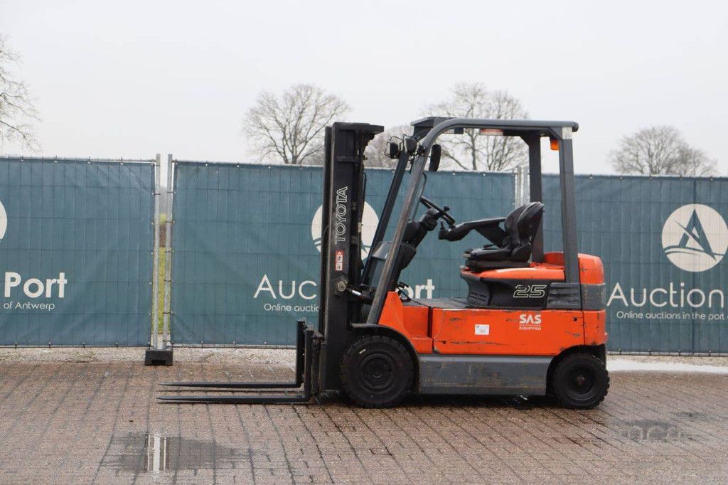 Forklift Toyota 7FBMF25 Electric 2500kg 4.3m 2010