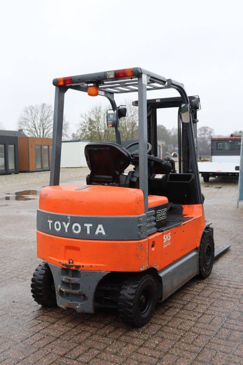Forklift Toyota 7FBMF25 Electric 2500kg 4.3m 2010