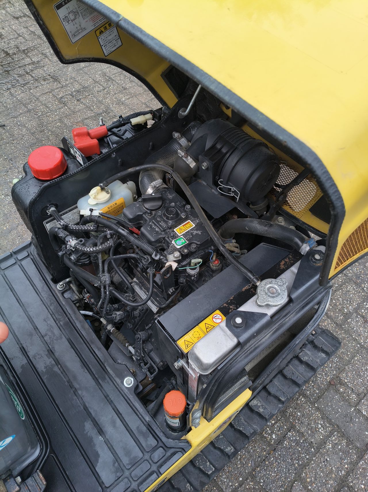 Yanmar sv08 minigraver nieuwstaat 326 uur 3 bakken