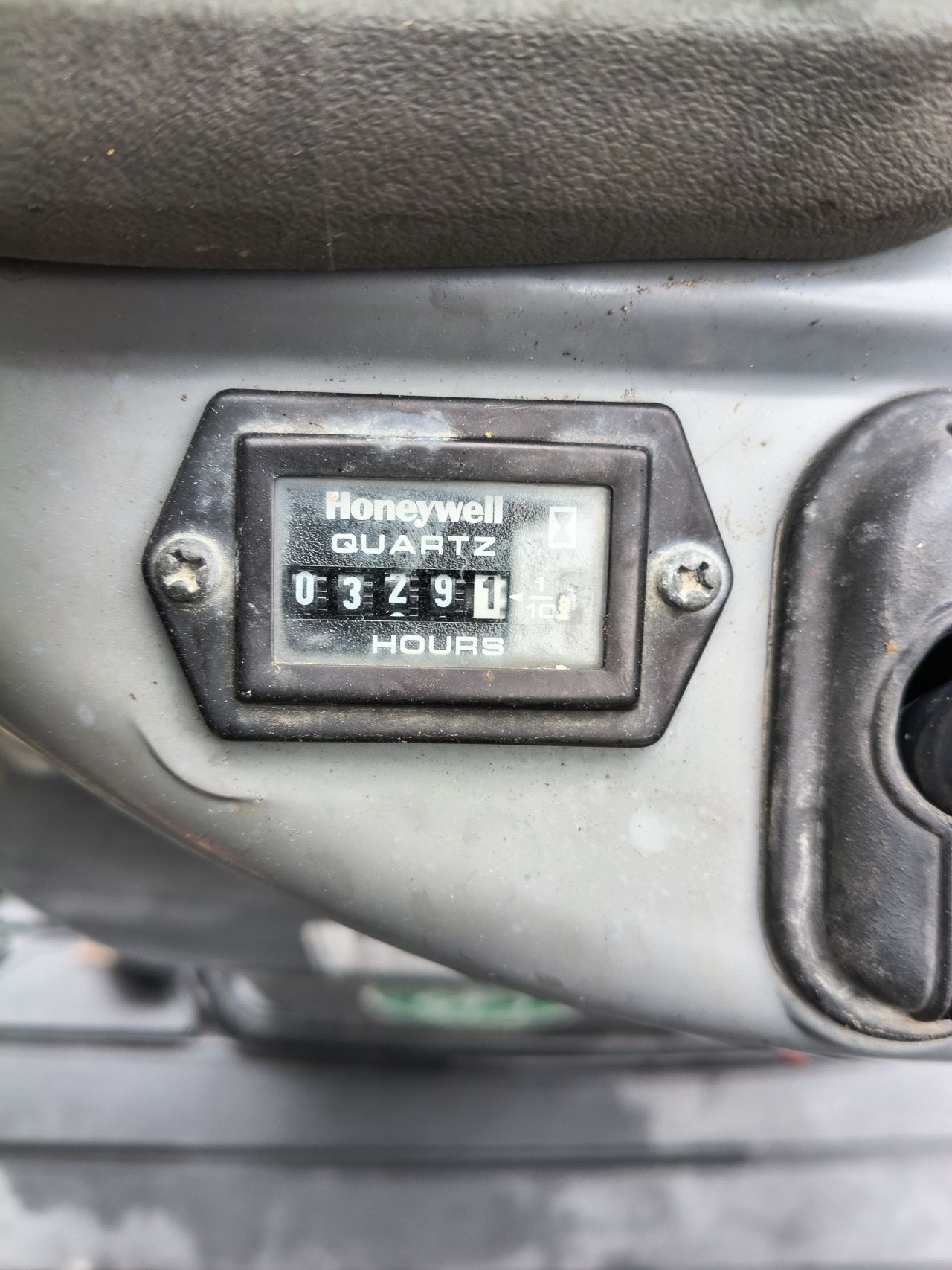 Yanmar sv08 minigraver nieuwstaat 326 uur 3 bakken