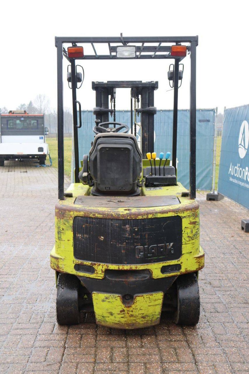 Gabelstapler Clark 30 S Elektro 3000 kg