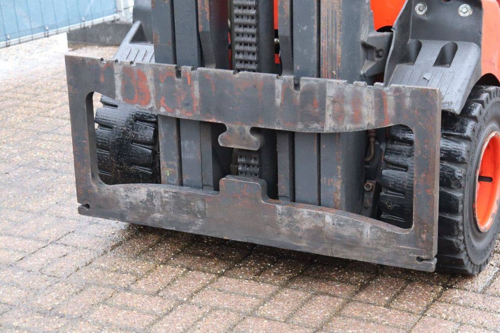 Linde E30 Elektro-Gabelstapler 2500 kg 7,0 m