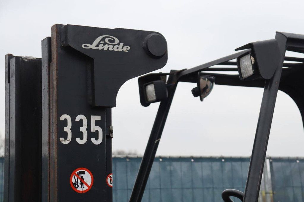 Linde E30 Elektro-Gabelstapler 2500 kg 7,0 m