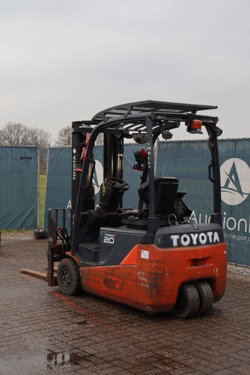 Toyota 8FBE18T Elektrogabelstapler 1800 kg 4,7 m 2021