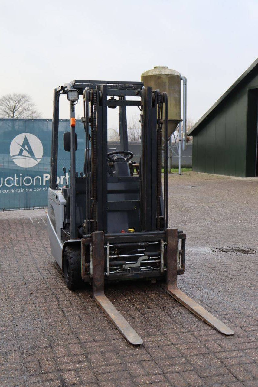 Nissan 1N1L18Q Elektro-Gabelstapler, 1250 kg