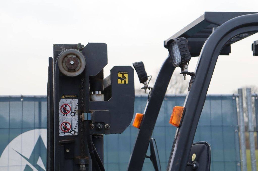 Nissan 1N1L18Q Elektro-Gabelstapler, 1250 kg