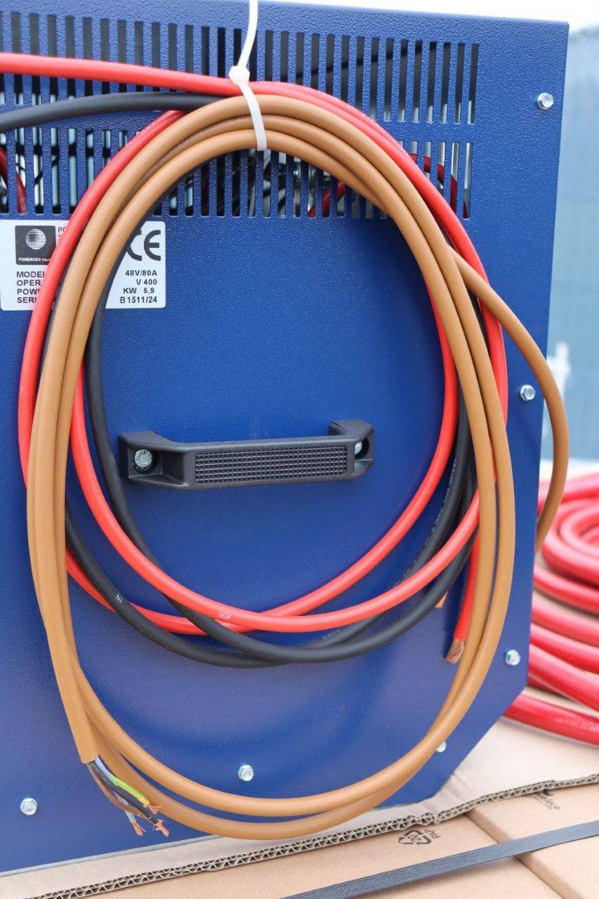 Battery charger Powergen 48V/80A 10 pieces New