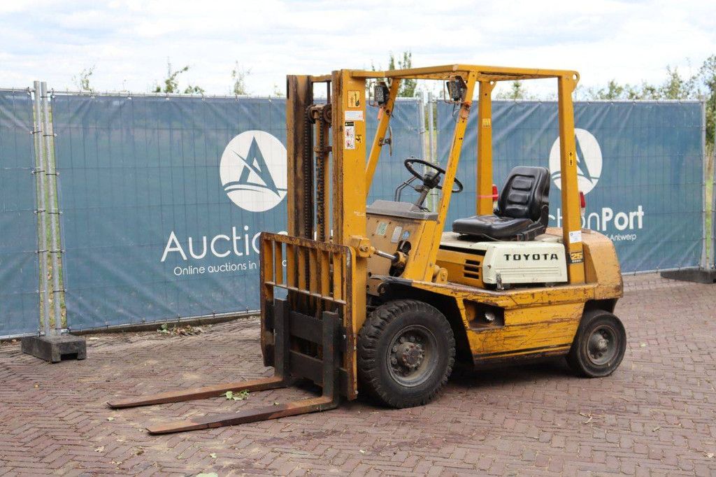 Gabelstapler Toyota 3FD25 Diesel 2500 kg 2,5 m