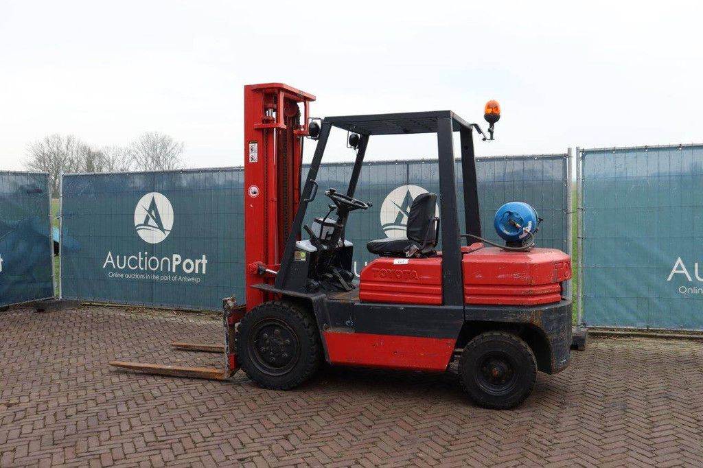 Gabelstapler Toyota 42-5FG30 LPG 3000kg 3,7m