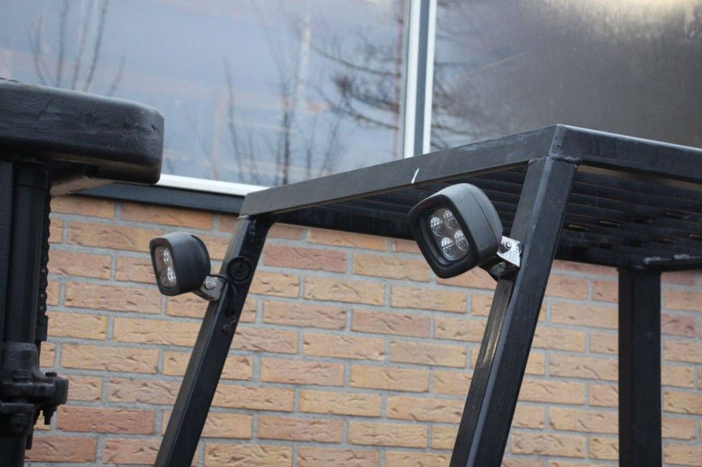 Forklift Yale GLP30TF LPG 2880kg 4.76m 2004