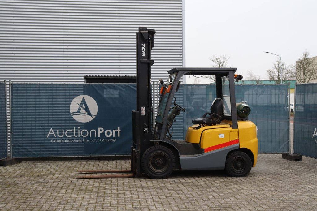 Forklift TCM FG25T3 LPG 2500kg 4.75m 2013