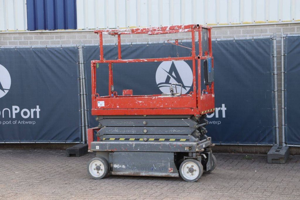Scissor lift Skyjack SJIII 3219 Electric 7.79m 2015