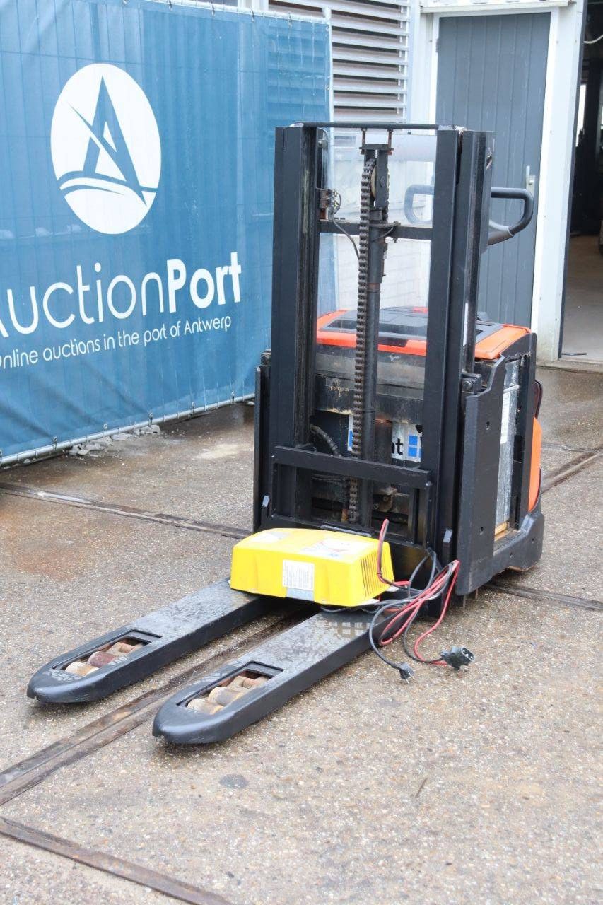 Stacker Toyota SWE200D Electric 2000kg 2017