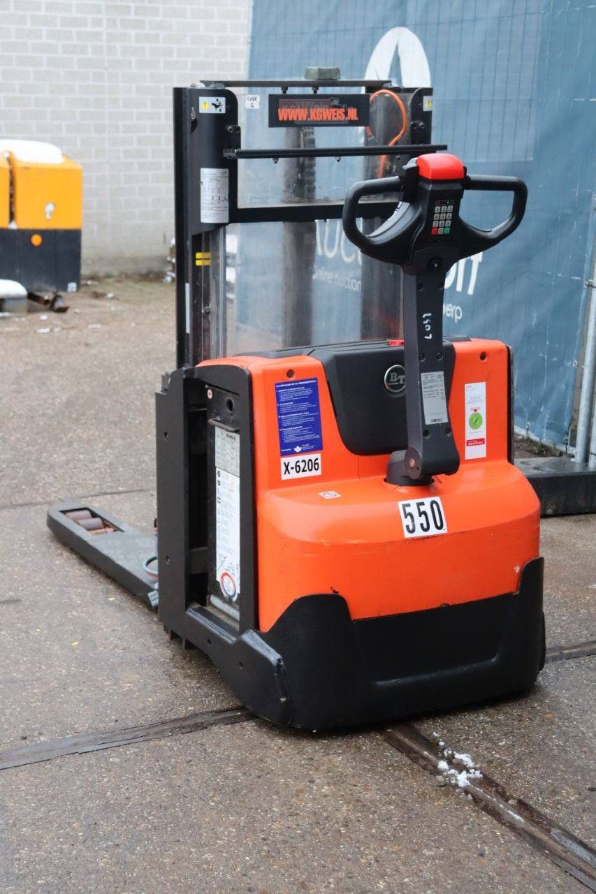 Stapelaar BT SWE200D Elektrisch 2000kg 2013