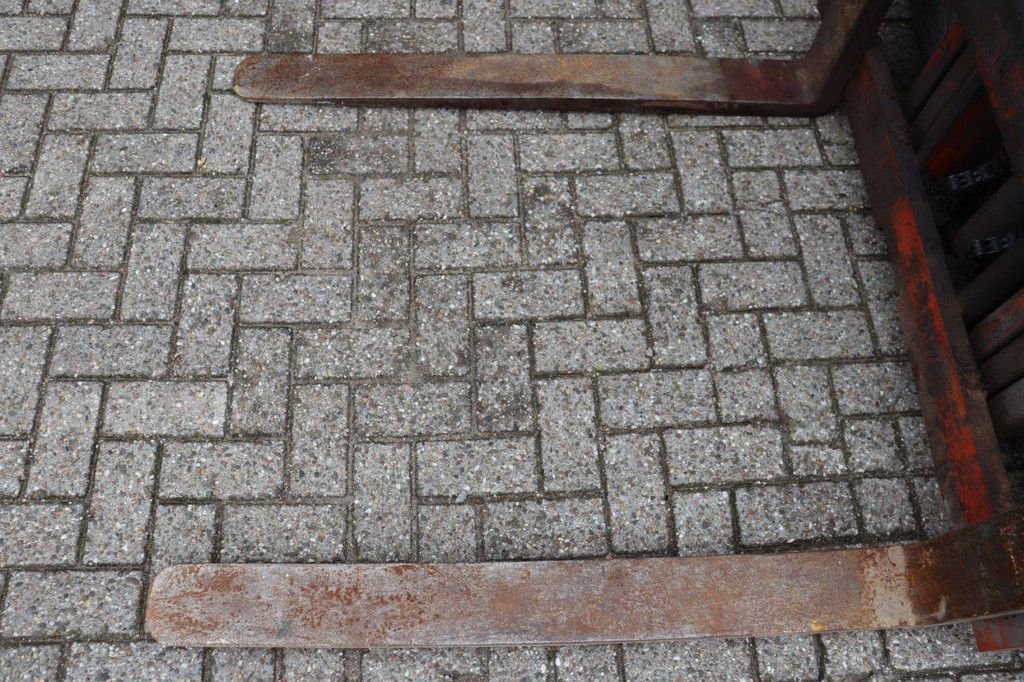 Nissan 30 LPG-Gabelstapler