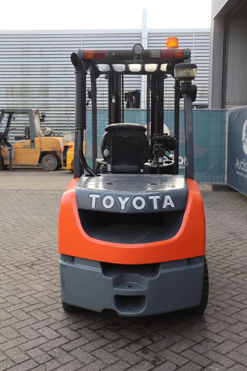 Gabelstapler Toyota 02-8FGF30 Diesel 1960kg 4,7m 2016