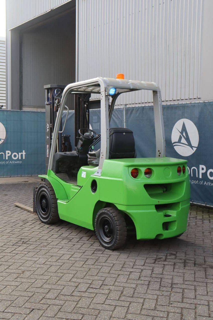 Gabelstapler CESAB M325D Diesel 2500kg 2018