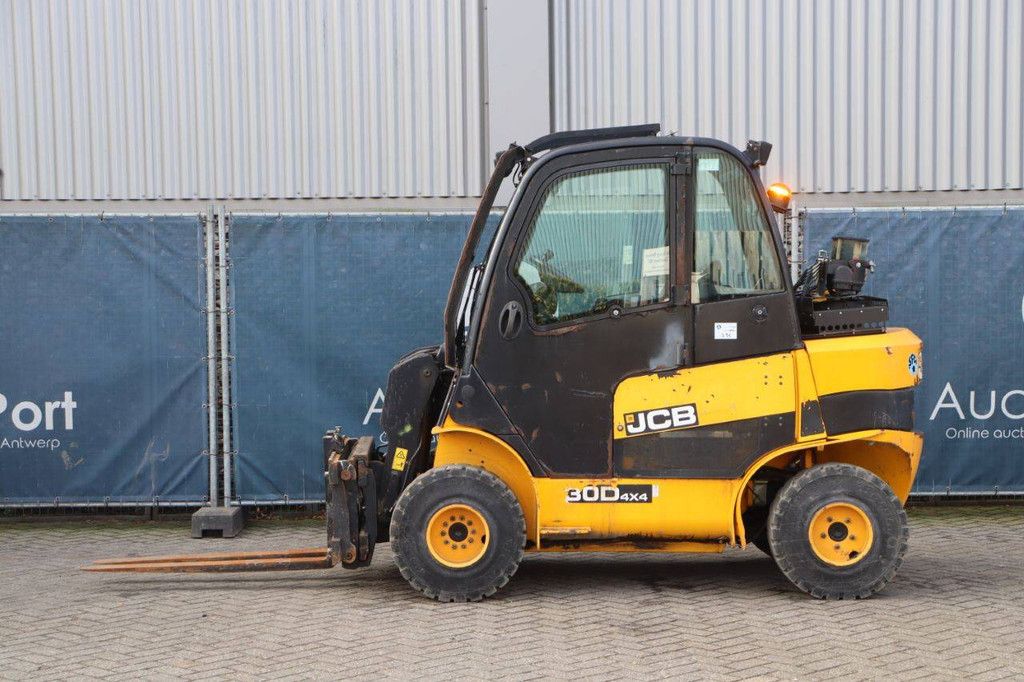 JCB TLT30D 4x4 Diesel-Teleskoplader 35,6 kW 3000 kg 5,15 m 2016