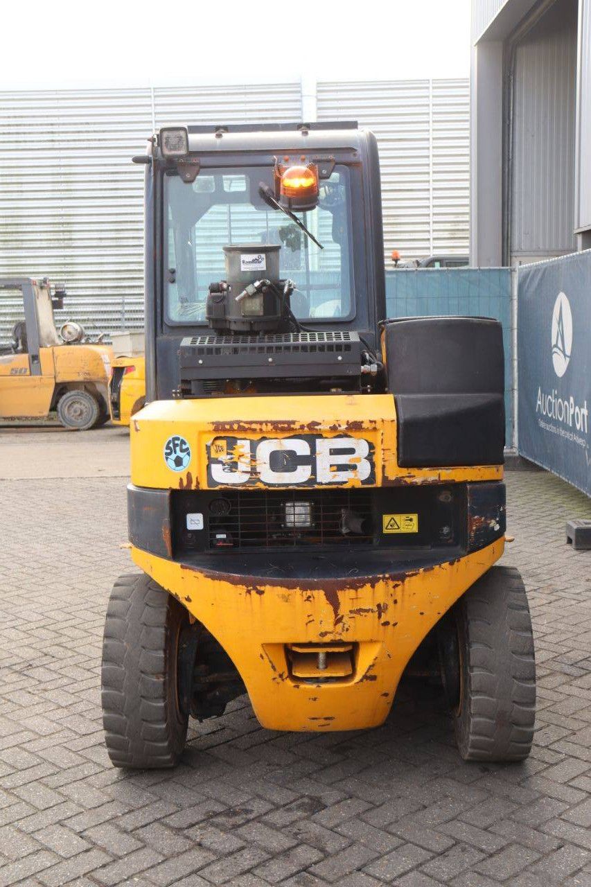 JCB TLT30D 4x4 Diesel-Teleskoplader 35,6 kW 3000 kg 5,15 m 2016