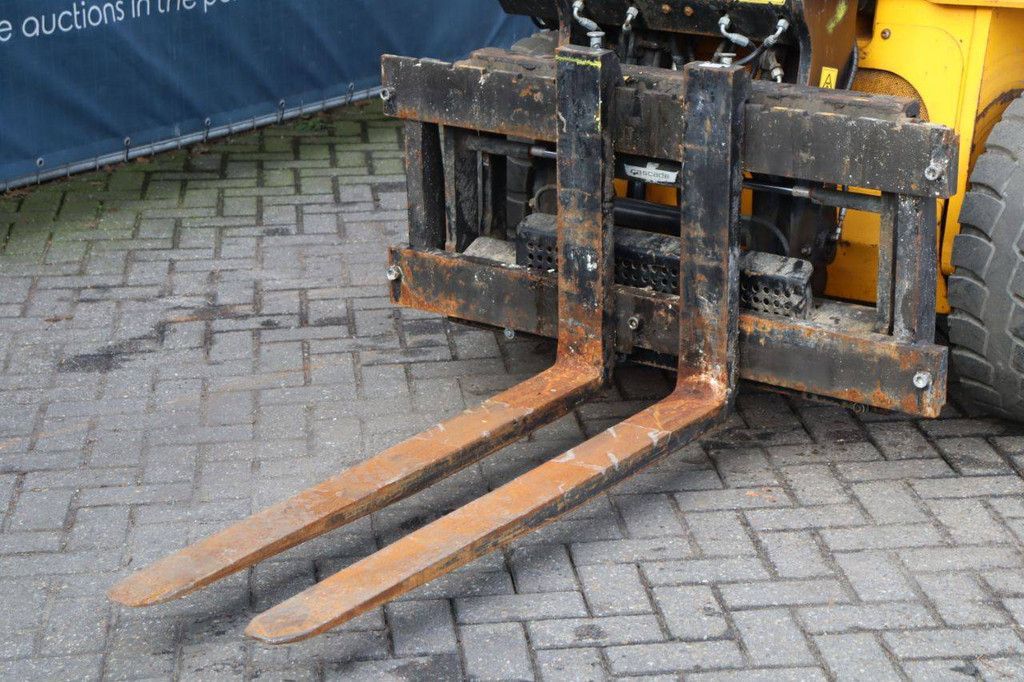 JCB TLT30D 4x4 Diesel-Teleskoplader 35,6 kW 3000 kg 5,15 m 2016