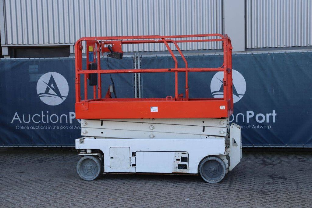 Genie GS-2046 Electric Scissor Lift 8.1m 2013