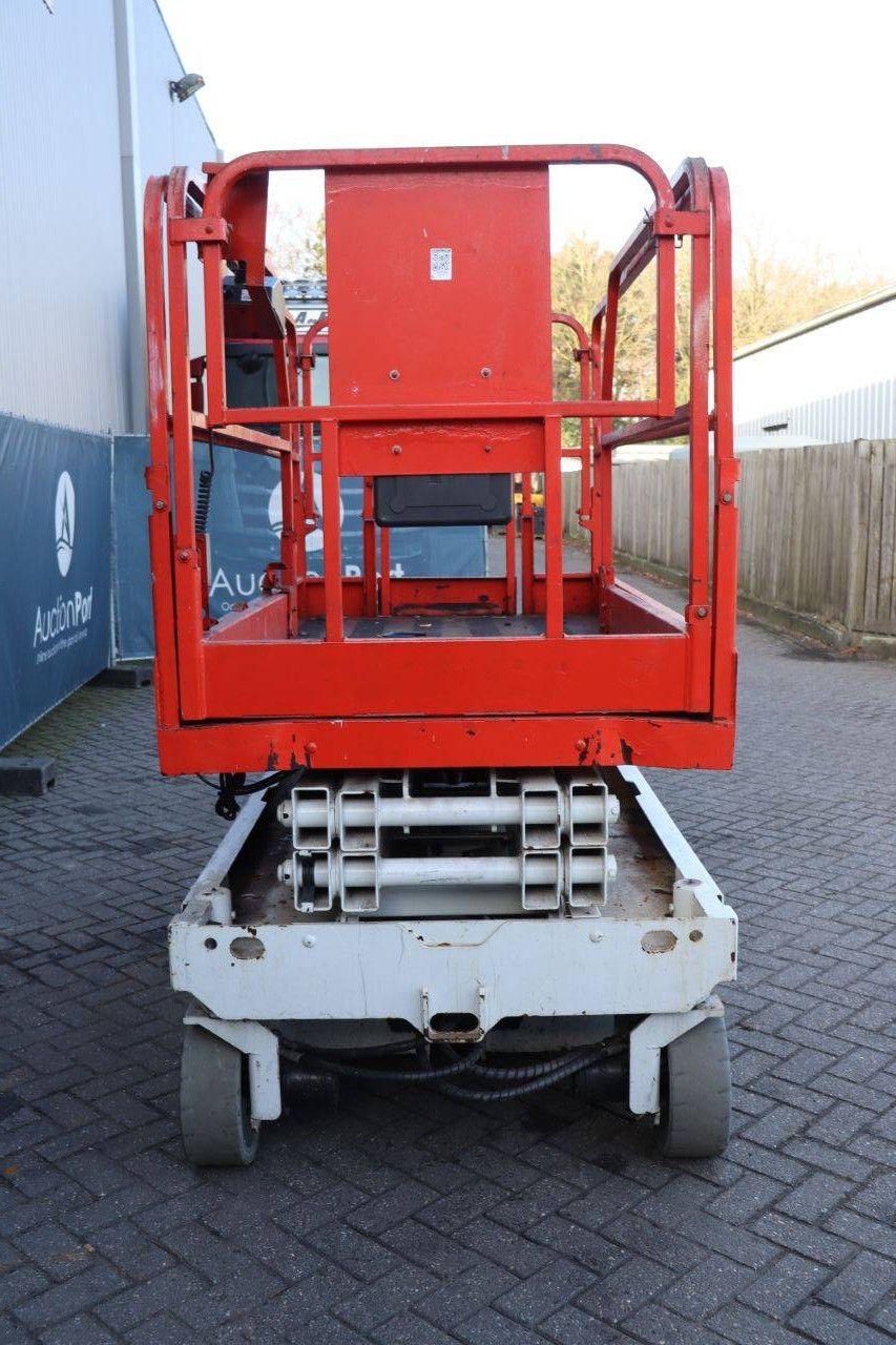 Genie GS-2046 Electric Scissor Lift 8.1m 2013