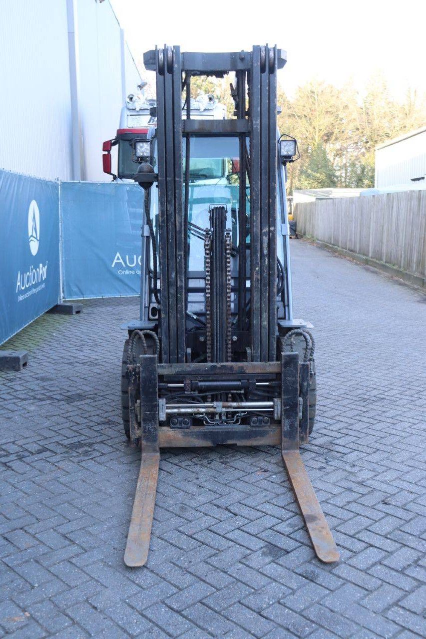 Gabelstapler Toyota 02-8FDF30 Diesel 3000kg 5.0m 2011