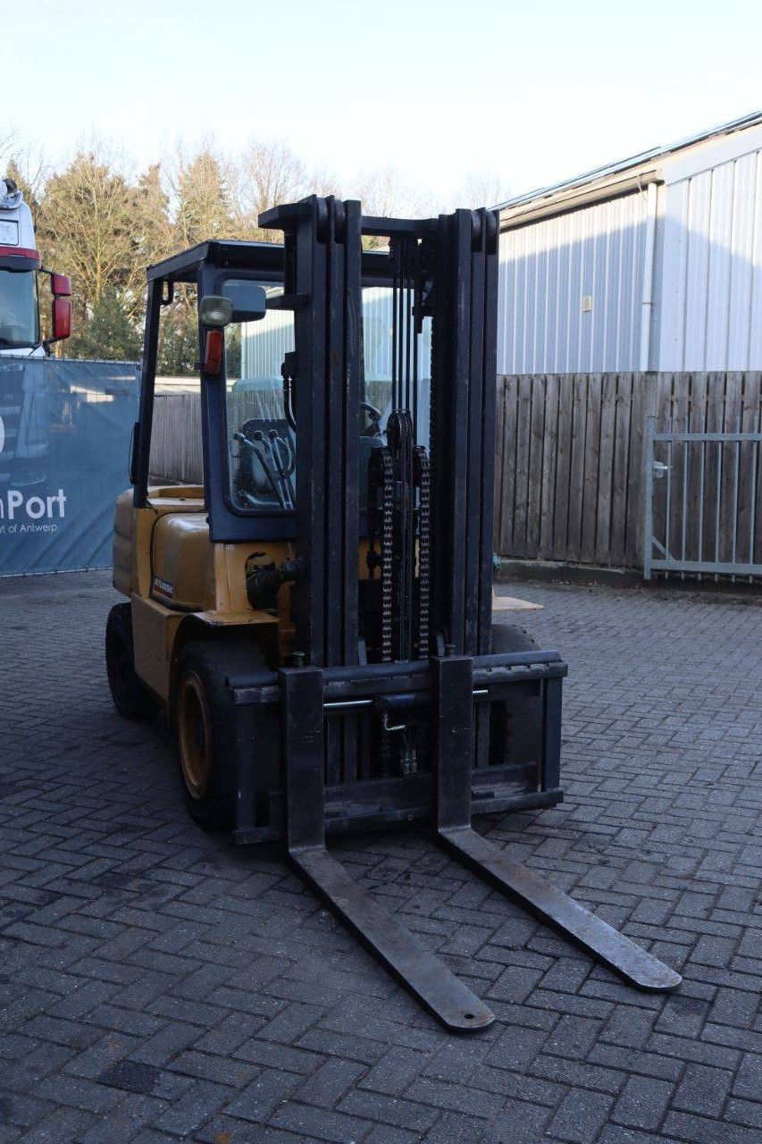 Gabelstapler Mitsubishi FD30 Diesel 3000kg 3.03m 2000