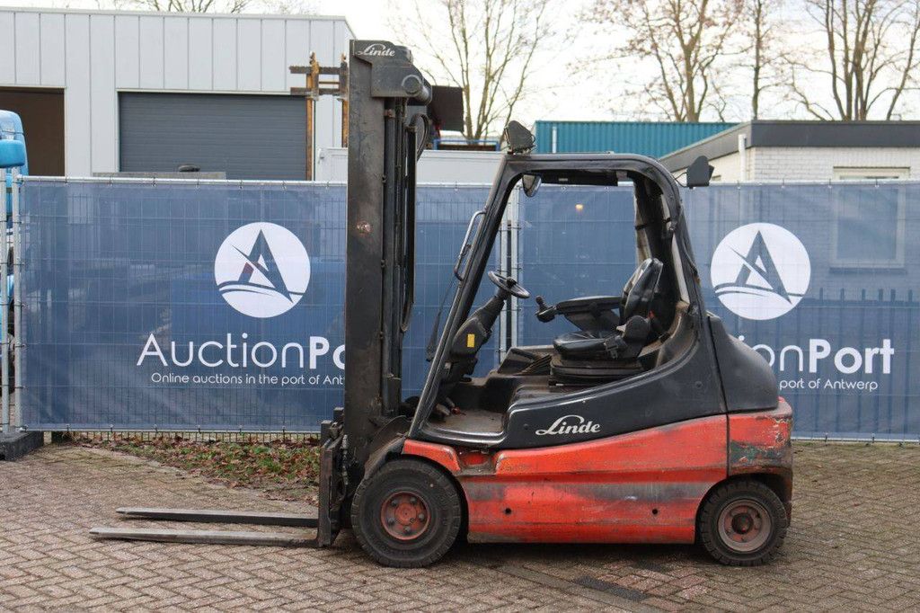 Forklift Linde E30/02 Electric 3000kg 2008