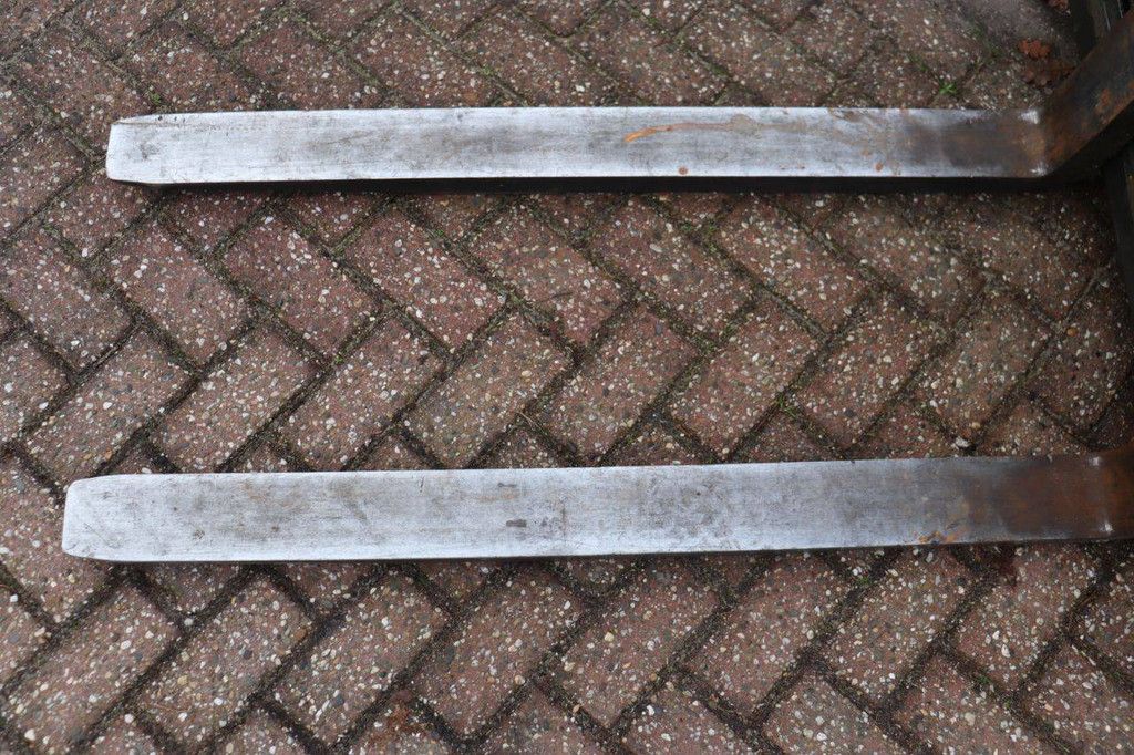 Forklift Linde E30/02 Electric 3000kg 2008