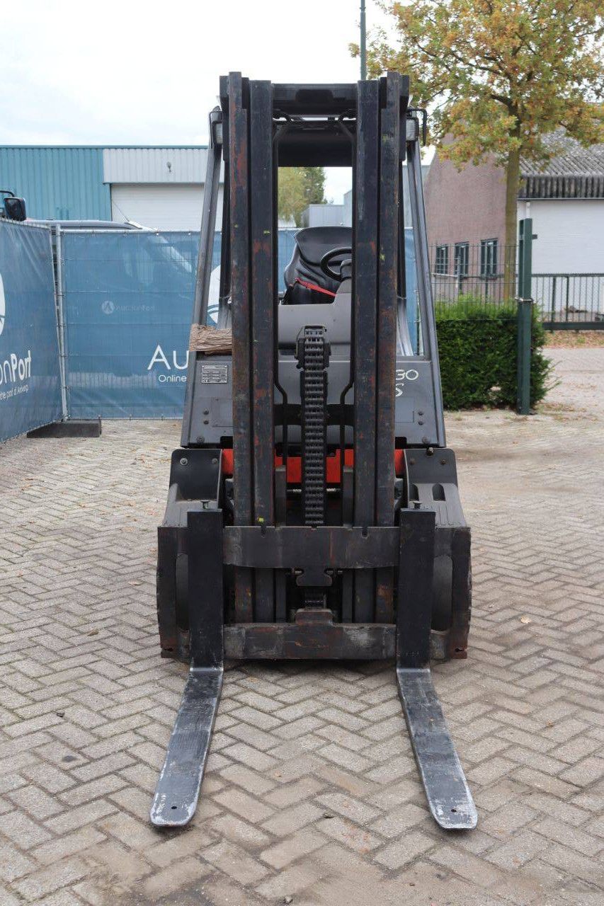 Forklift Linde E30/03 Electric 3000kg 7m 2006