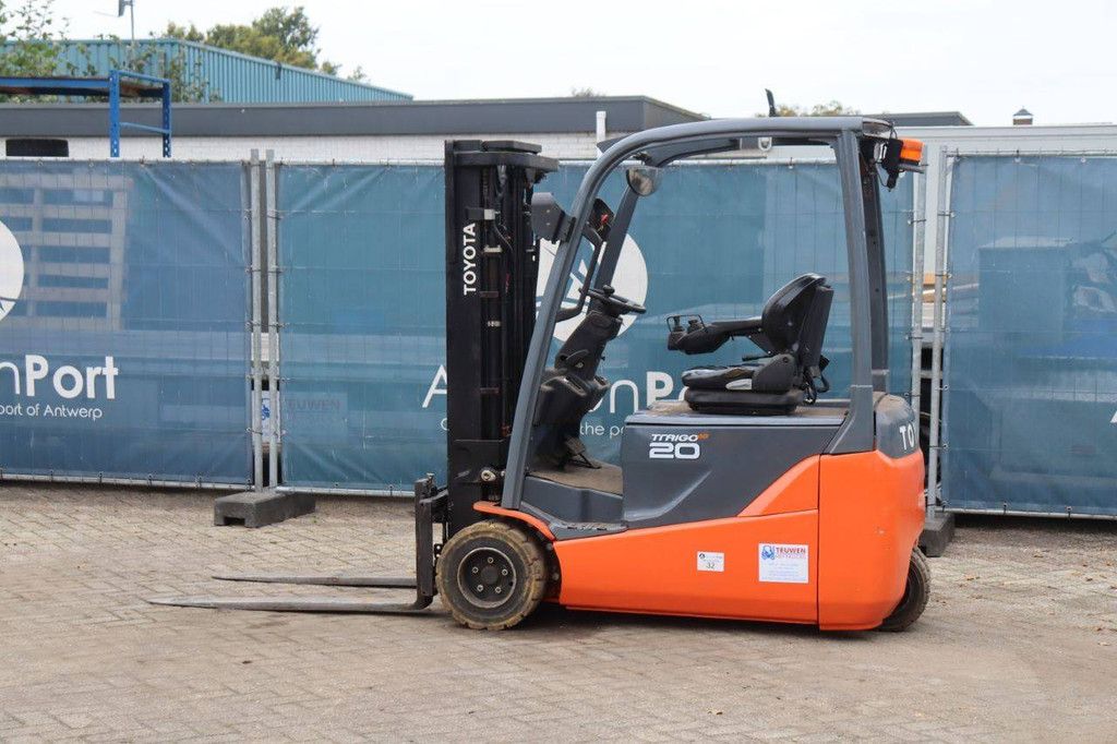 Toyota 8FBE20T Electric Forklift 2000kg 4.3m 2018