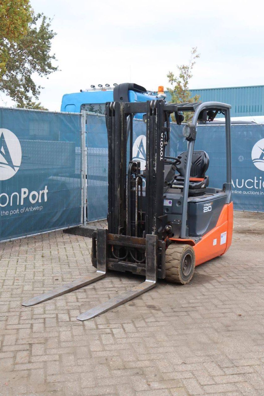 Toyota 8FBE20T Electric Forklift 2000kg 4.3m 2018