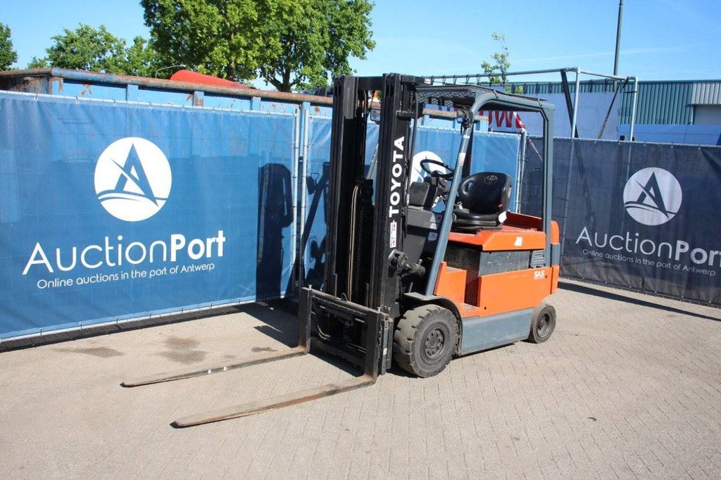 Gabelstapler Toyota 7FBMF25 Elektro 2500 kg 5,0 m 2008