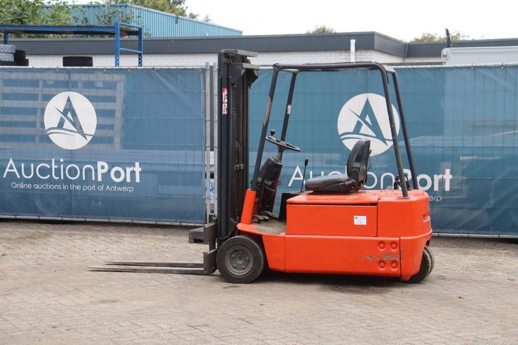Forklift Linde E16S Electric 1600kg 4.67m 1989