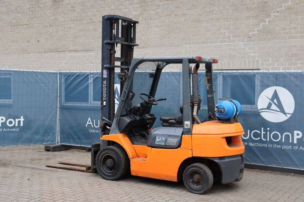 Gabelstapler Toyota 42-7FGF25 LPG 2500kg 4,7m 2004