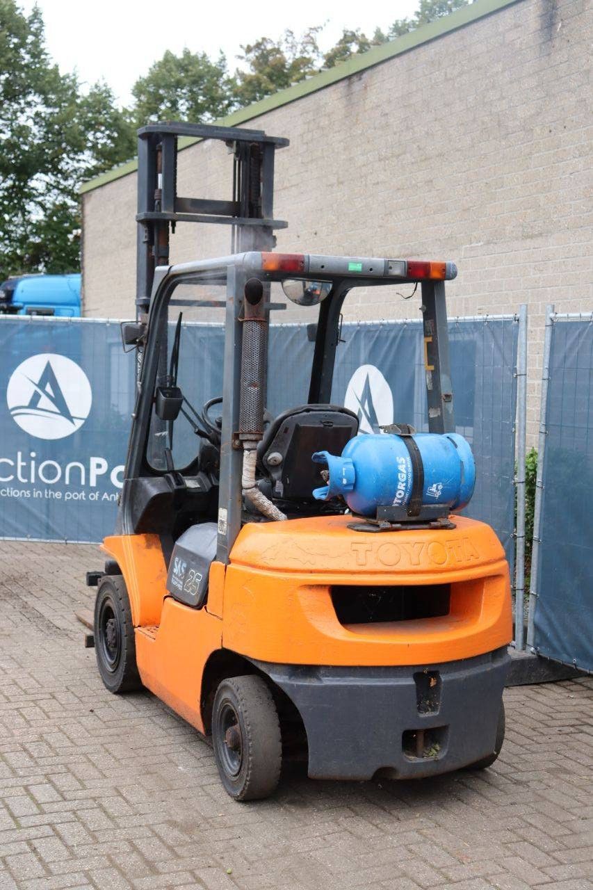 Gabelstapler Toyota 42-7FGF25 LPG 2500kg 4,7m 2004