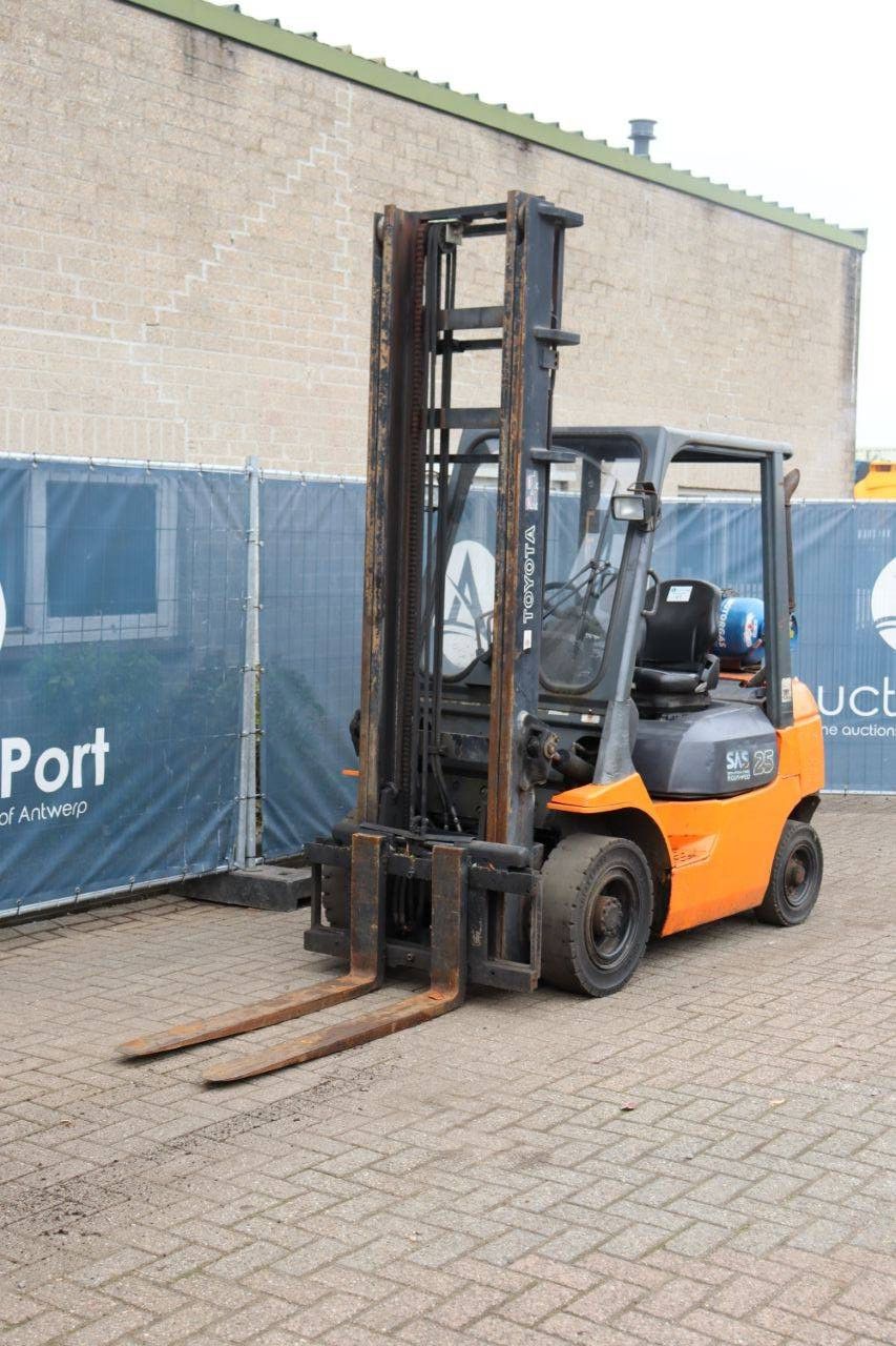 Gabelstapler Toyota 42-7FGF25 LPG 2500kg 4,7m 2004
