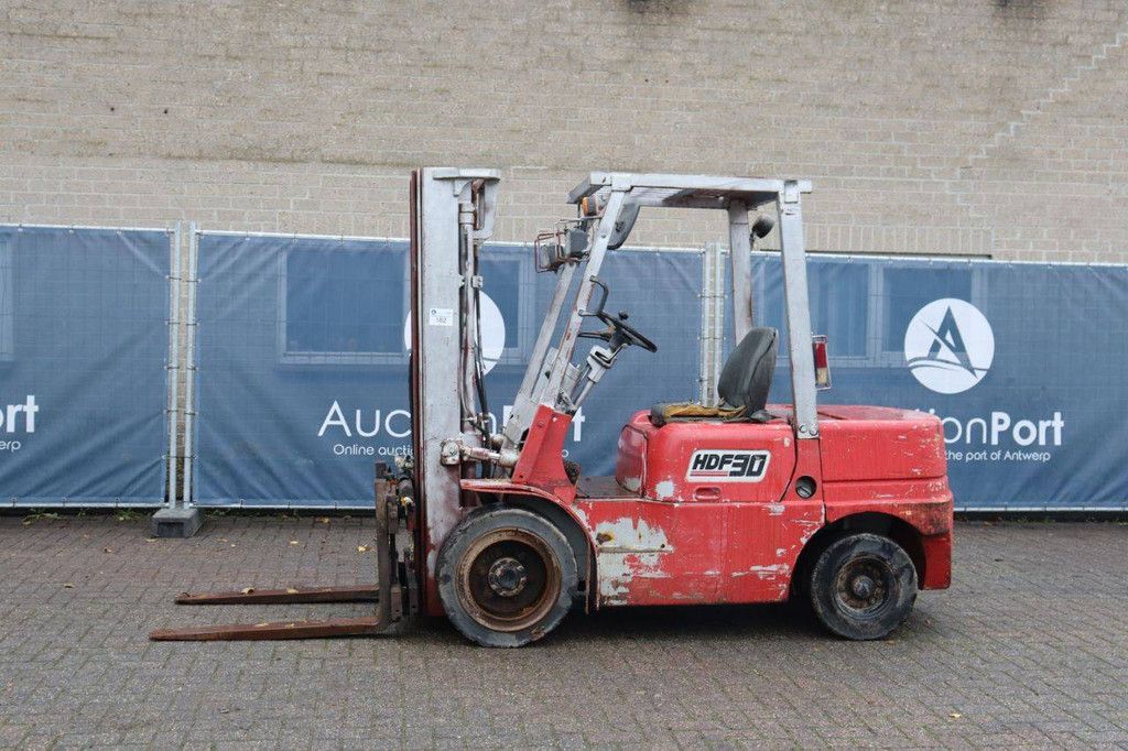Halla HDF30 Diesel-Gabelstapler, 3000 kg, 6 m
